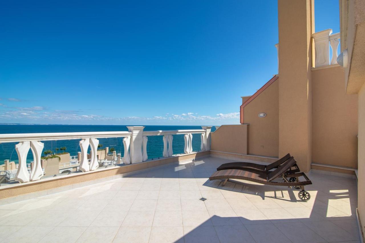 Aparthotel La 5*